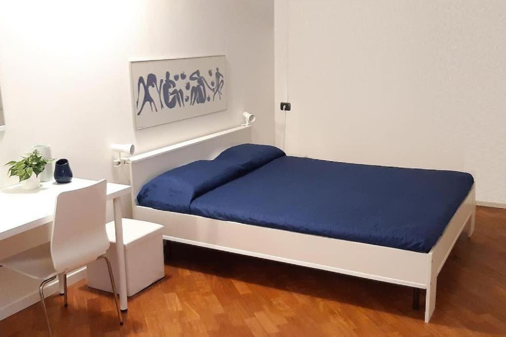 B&B accogliente a due passi dal metrò di Milano - Casa Adriana Cologno Monzese Exterior foto